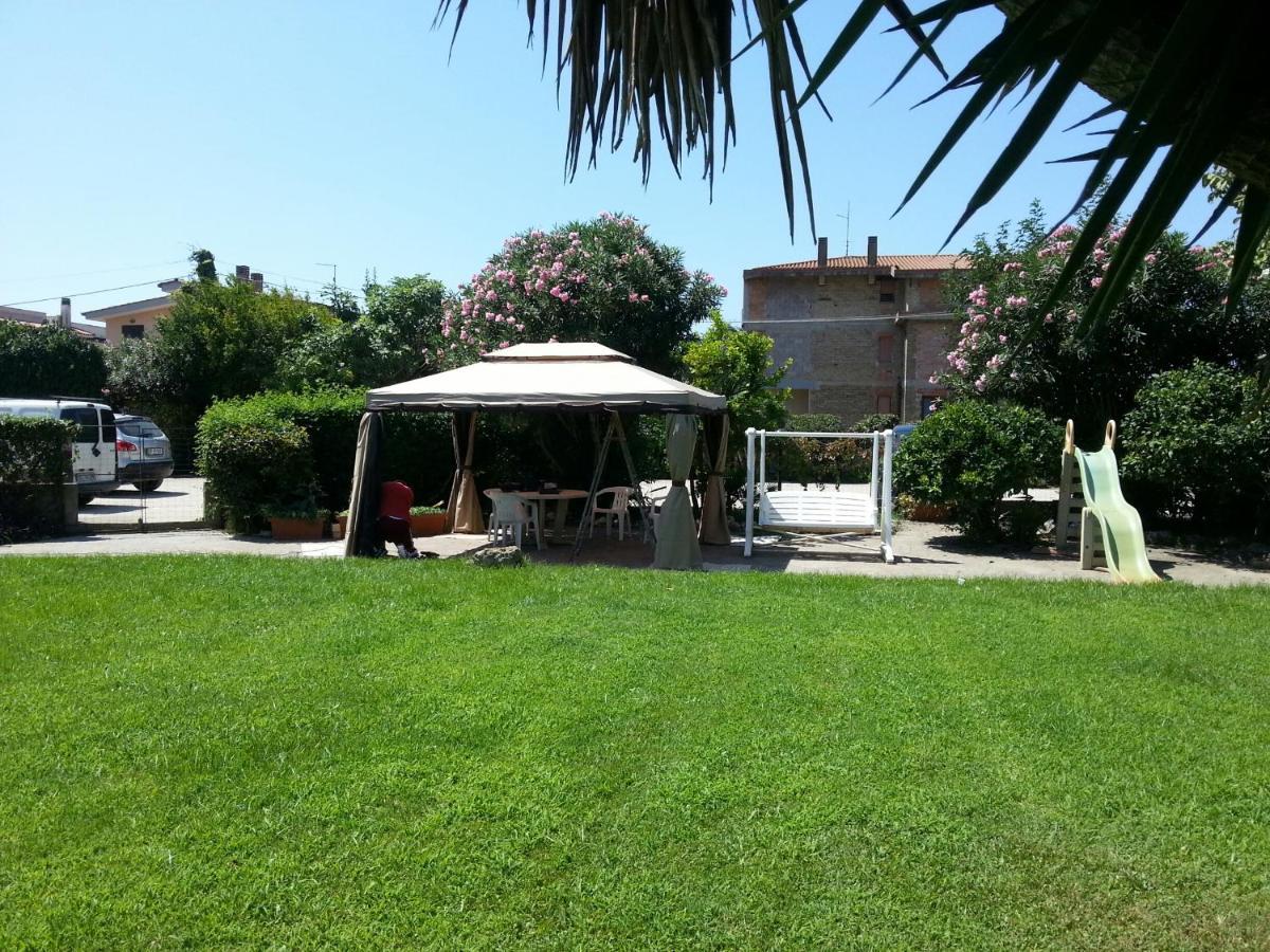 Garden Basement - Seminterrato Max 4 Ospiti - Fiumicino Vicino Aeroporto E Fiera公寓 外观 照片