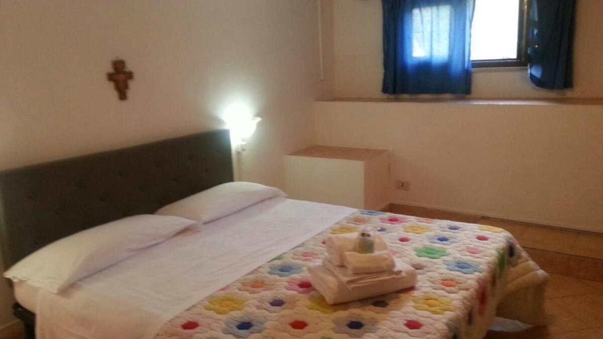 Garden Basement - Seminterrato Max 4 Ospiti - Fiumicino Vicino Aeroporto E Fiera公寓 外观 照片