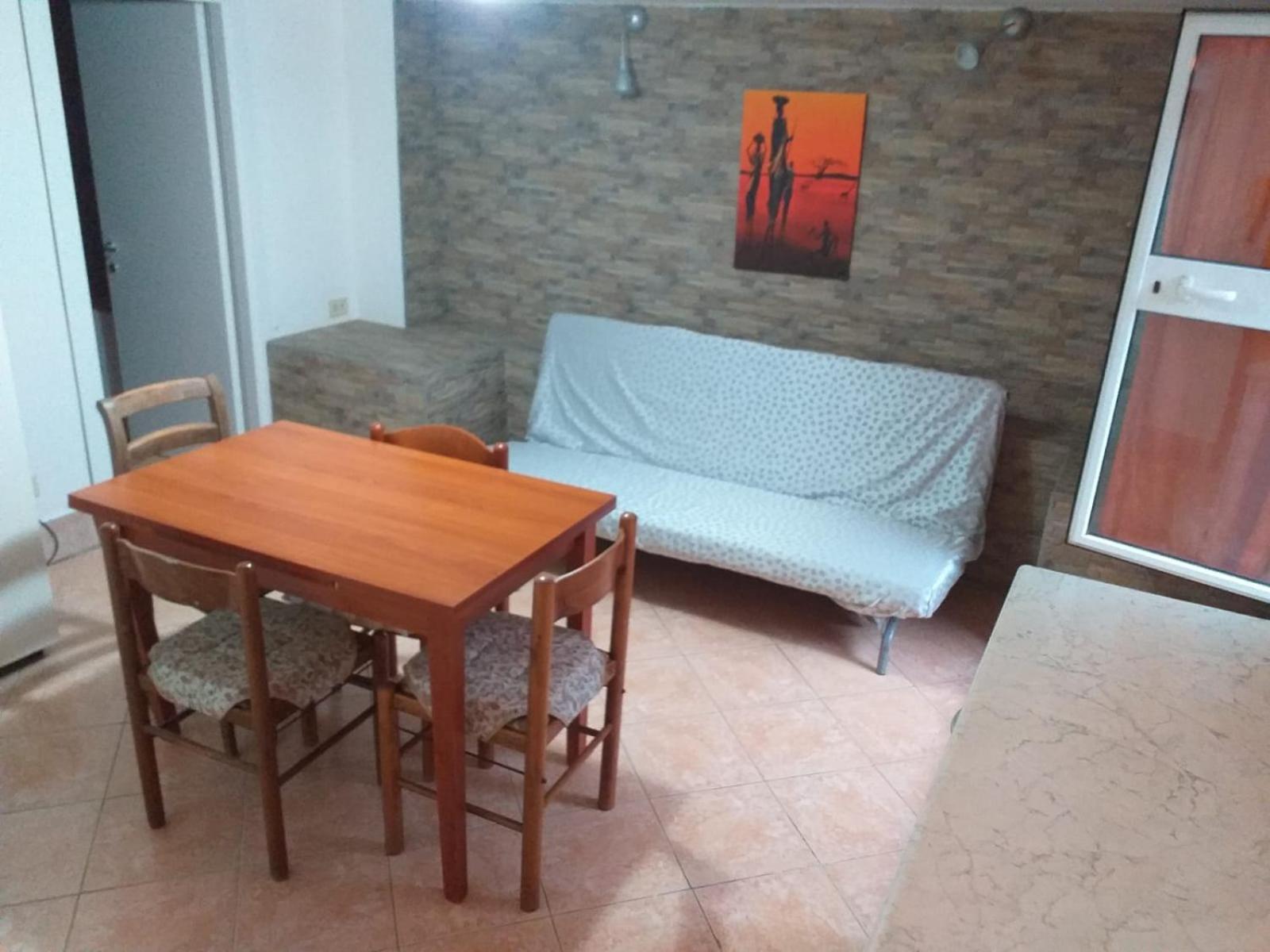 Garden Basement - Seminterrato Max 4 Ospiti - Fiumicino Vicino Aeroporto E Fiera公寓 外观 照片