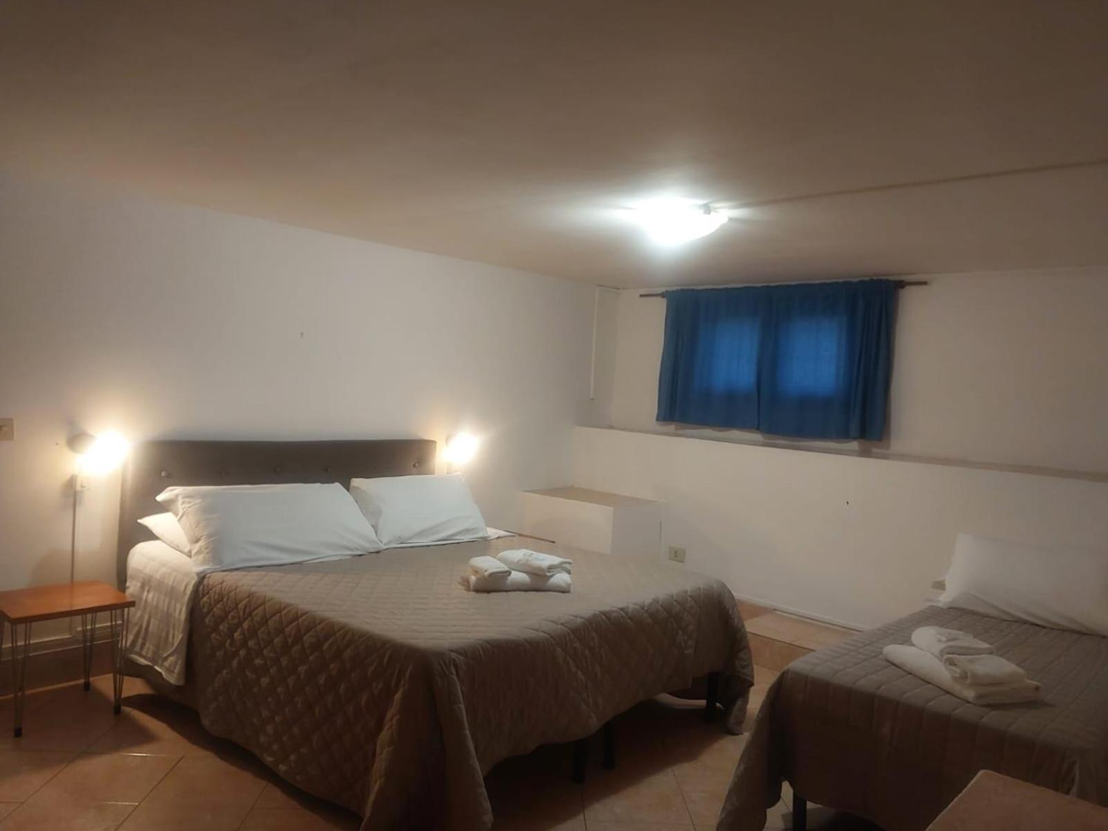 Garden Basement - Seminterrato Max 4 Ospiti - Fiumicino Vicino Aeroporto E Fiera公寓 外观 照片